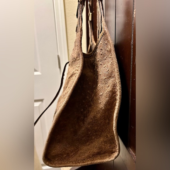 MICHAEL Michael Kors Distressed Ostrich Embossed Leather Shoulder Bag. - Picture 7 of 16